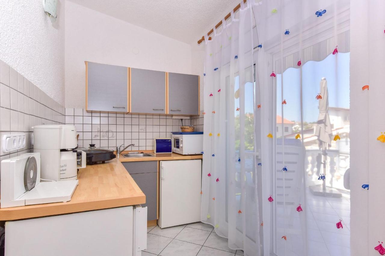 Apartments Rote Rosen Нин Экстерьер фото