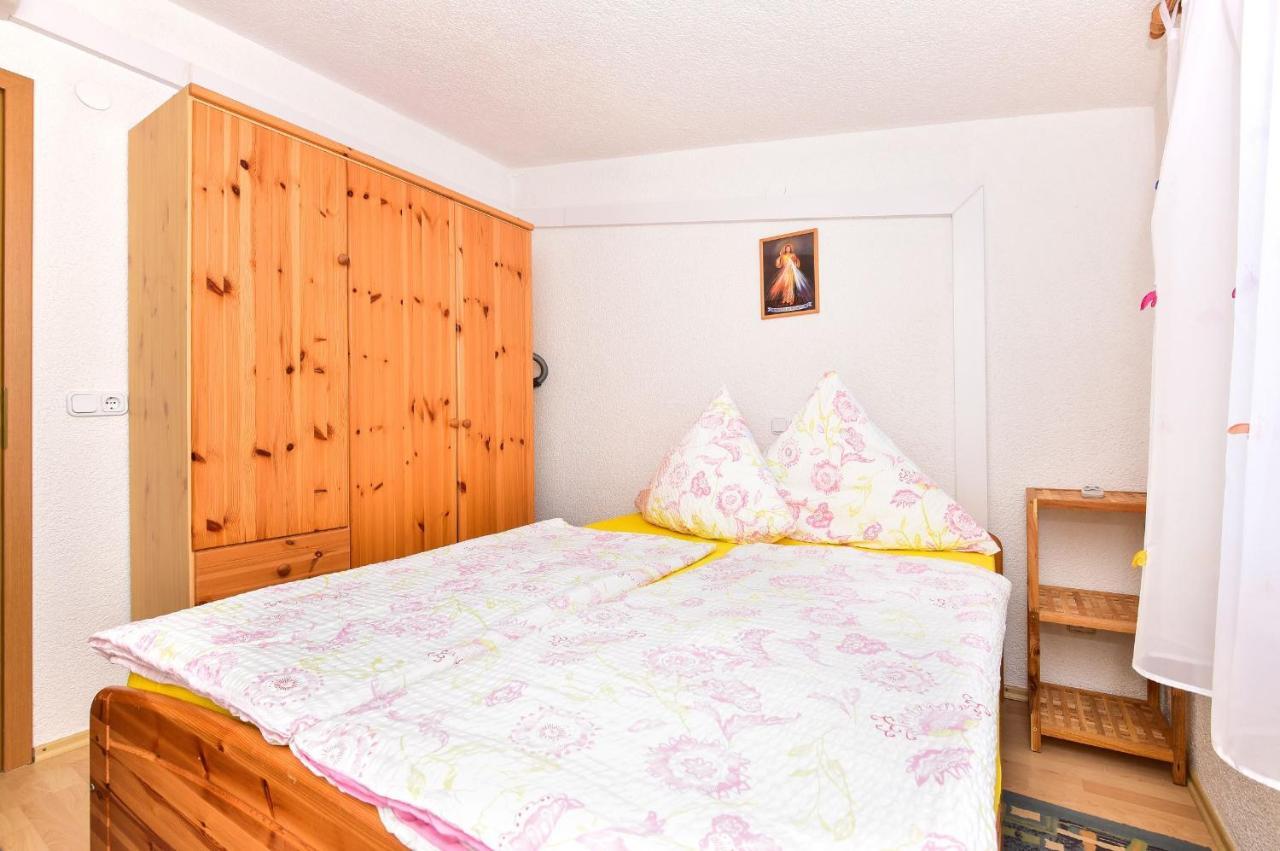 Apartments Rote Rosen Нин Экстерьер фото
