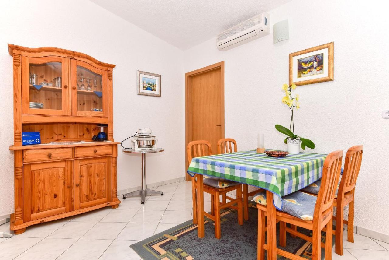 Apartments Rote Rosen Нин Экстерьер фото