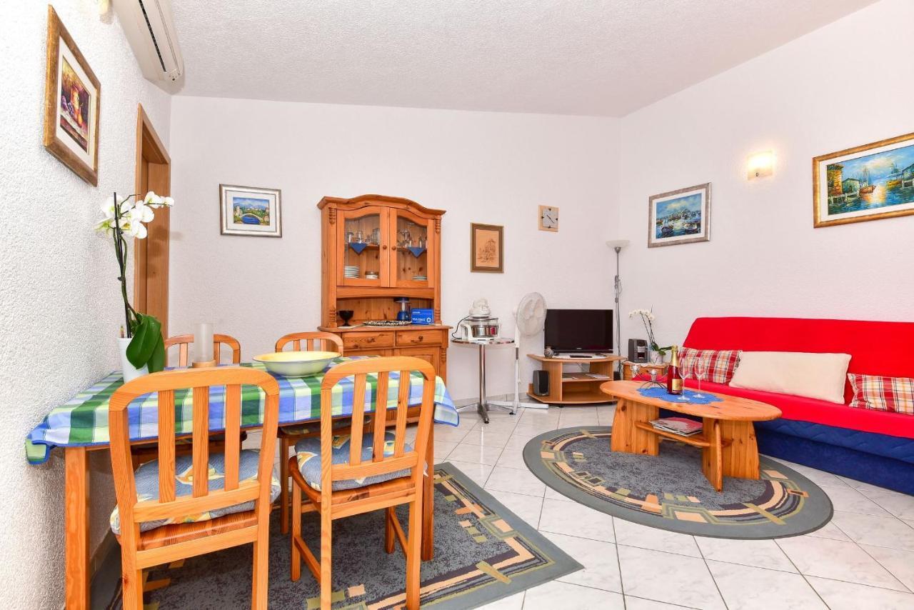 Apartments Rote Rosen Нин Экстерьер фото