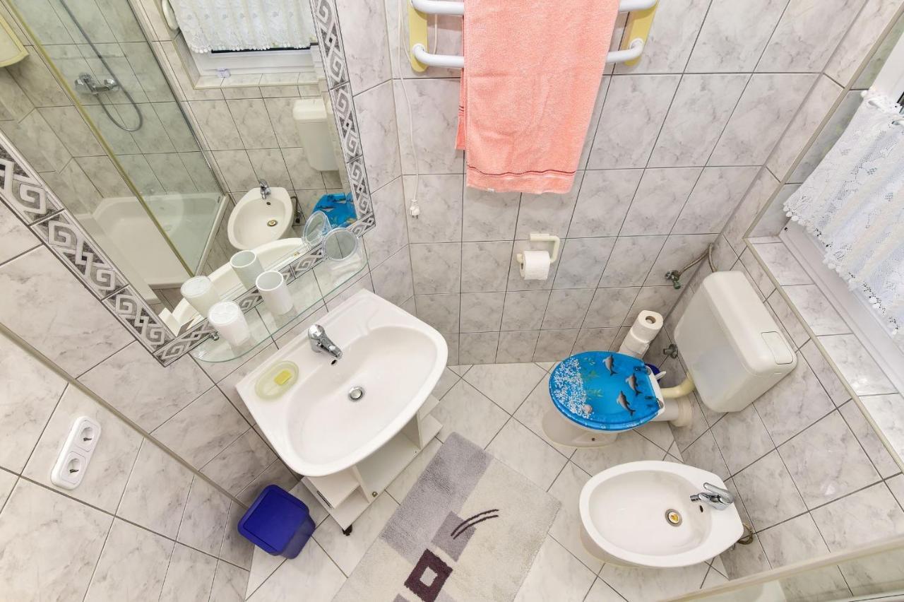 Apartments Rote Rosen Нин Экстерьер фото