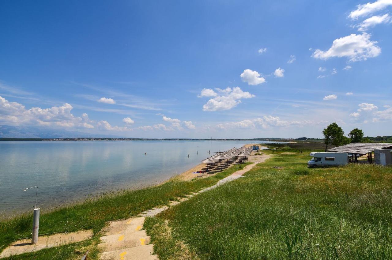 Apartments Rote Rosen Нин Экстерьер фото